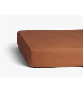 Parachute | Baby fitted sheet rust color “terra” linen